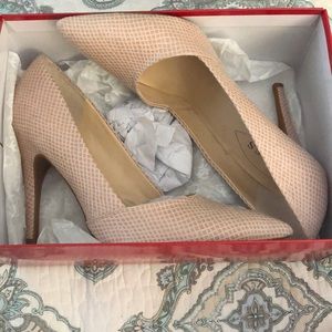 Guess Heels. Brand New.